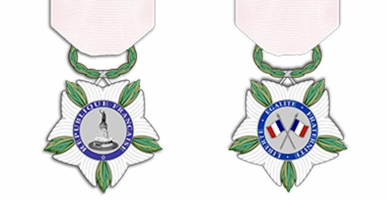 La «médaille aux victimes du terrorisme» sous le feu des critiques