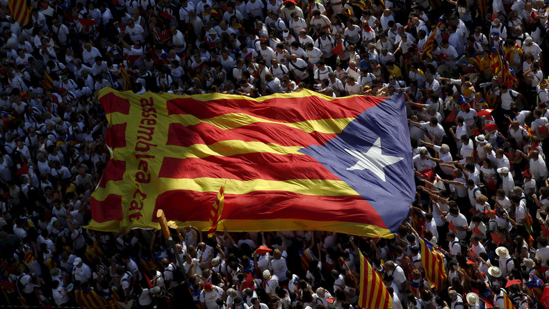 «Pas d’alternative», le gouvernement catalan fait pression sur Madrid et veut l’indépendance