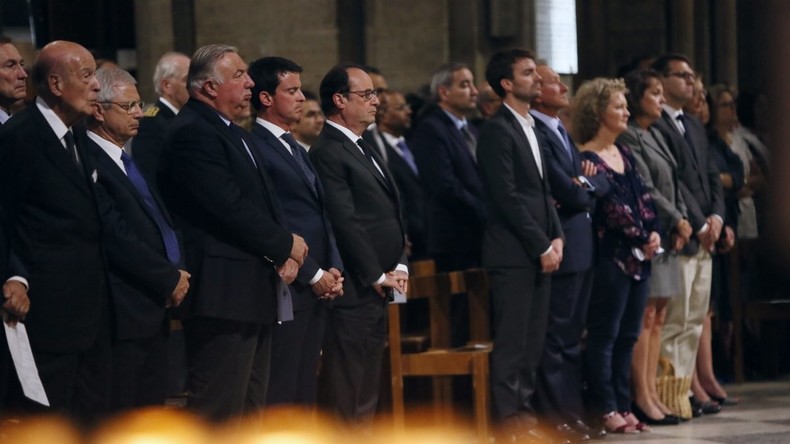 Marche en mémoire du Père Jacques Hamel depuis Notre-Dame de Paris