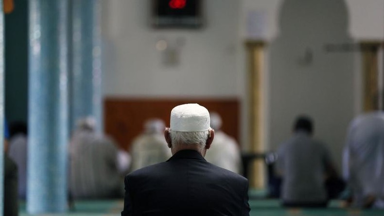Quels sont les pays qui ont participé à la construction des plus grandes mosquées de France ?