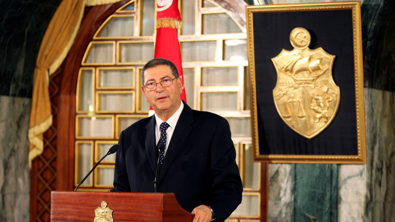 Tunisie : victime des mauvais résultats économiques, le gouvernement de Habib Essid déchu