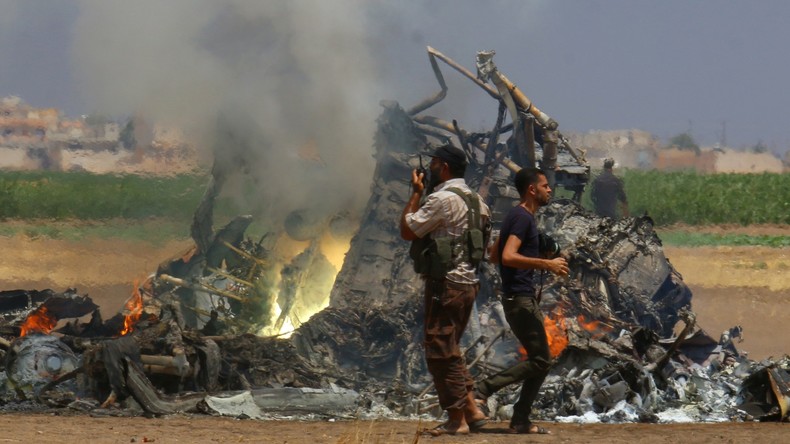 Un hélicoptère russe Mi-8 avec cinq personnes à bord abattu par les rebelles en Syrie