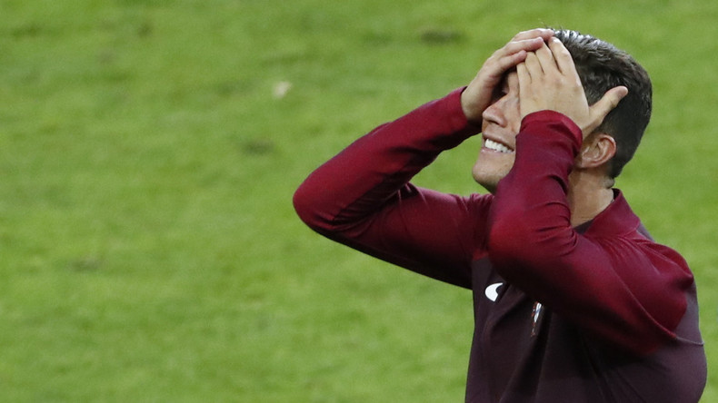 Non ! Cristiano Ronaldo n'utilise pas ses millions pour rénover les mosquées de France !