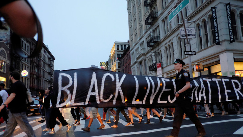 Londres : l'aéroport d'Heathrow bloqué par le collectif Black Lives Matter (PHOTOS, VIDEOS)