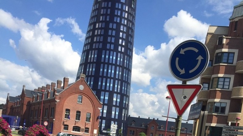 Belgique : deux policières attaquées à la machette à Charleroi par un homme criant «Allahou Akbar»