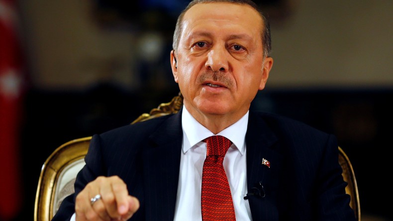 Erdogan lance un ultimatum aux Etats-Unis : la Turquie ou Gülen