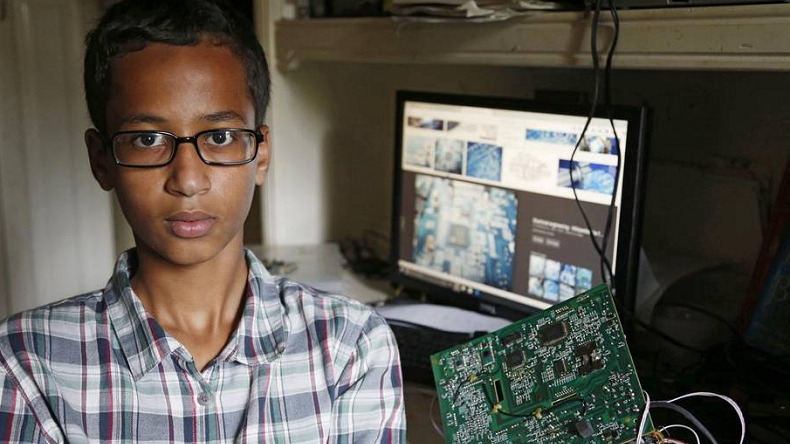 Ahmed, arrêté pour avoir apporté une horloge à l'école, va quitter les Etats-Unis pour le Qatar