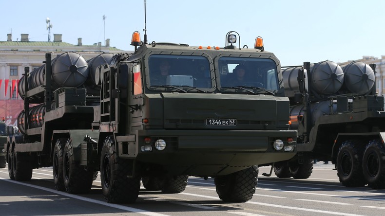 La Russie déploie des missiles sol-air S-400 en Crimée