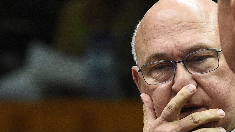 Conflit d’intérêt ? En pleine affaire Kerviel, Sapin embauche un ex-dirigeant de la Société générale