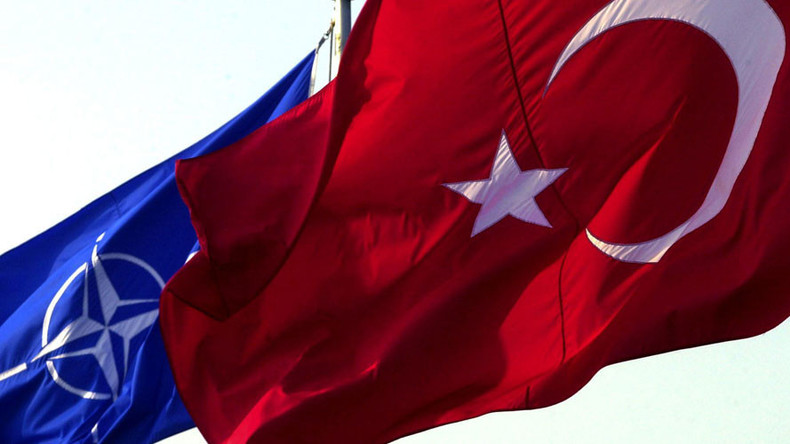 La Turquie envisage des liens militaires avec la Russie alors que l’OTAN ne souhaite pas coopérer