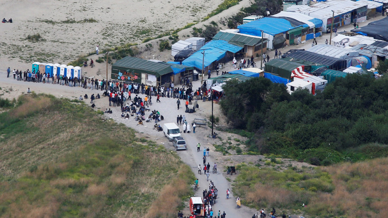 Nombre record de migrants à Calais, alors que les incidents se multiplient