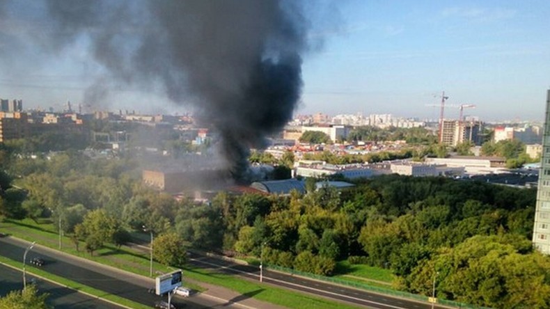 Moscou : 17 morts dans le grave incendie d'un dépôt (PHOTOS, VIDEO)