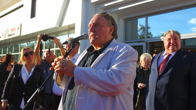 Gérard Depardieu inaugure un centre cinématographique à son nom en Russie (VIDEO)