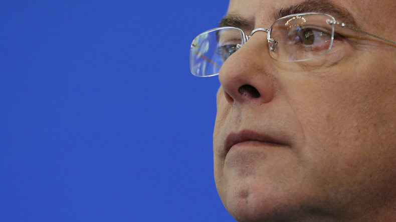Cazeneuve met en garde la droite contre une loi anti-burkinis