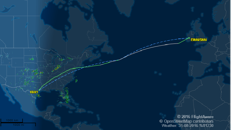 En pleine tempête au dessus de l'océan, un Boeing et ses 220 passagers échappent au drame