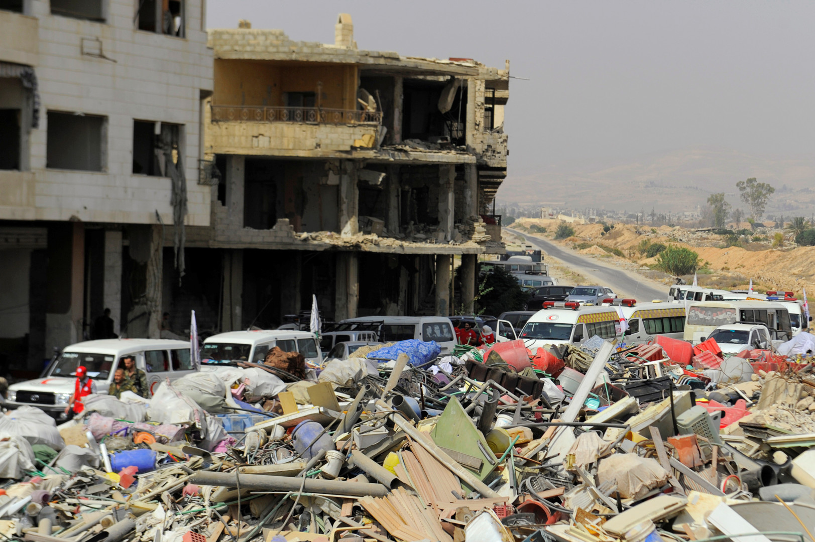 Syrie : des rebelles et leurs familles commencent à quitter la ville assiégée de Daraya