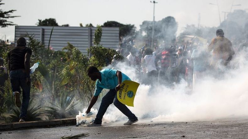 EN CONTINU : le Gabon submergé par les manifestations au lendemain de la présidentielle, trois morts