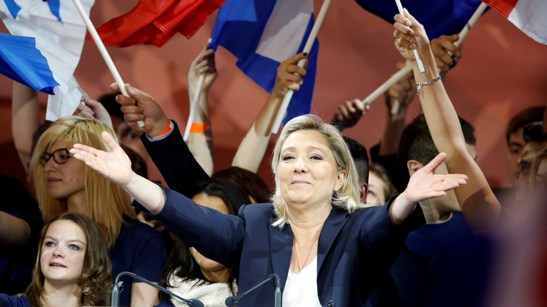 Sondage : Marine Le Pen plus populaire que Hollande, Mélenchon, Sarkozy et désormais aussi Juppé