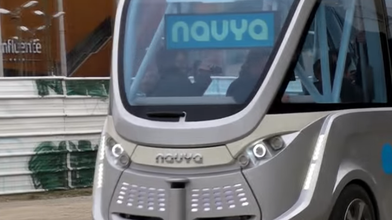 Technologie : Lyon expérimente un service de minibus sans chauffeur (VIDEO)