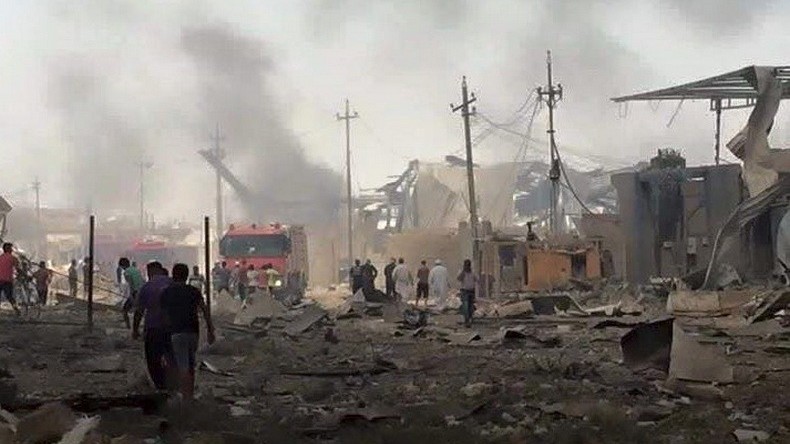 Quatre morts, 16 blessés dans des explosions à Bagdad dont une dans un dépôt d'armes (VIDEO)