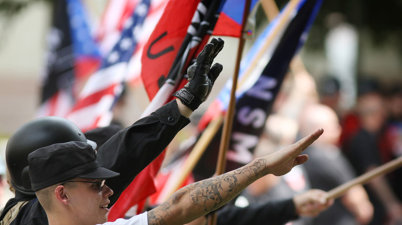 Sur Twitter, les groupes suprématistes blancs américains progresseraient plus vite que Daesh