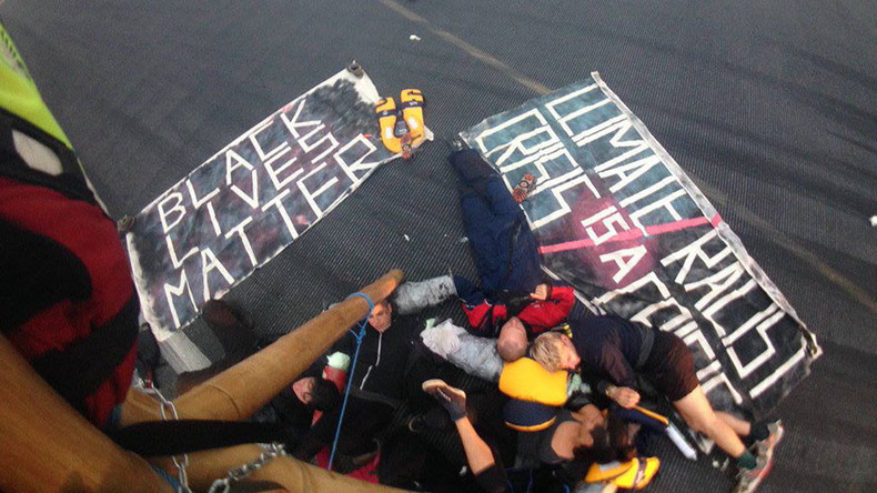 Black Lives Matter perturbe les vols à l'aéroport de London City à cause du changement climatique