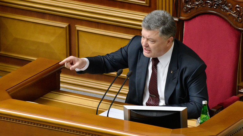 Porochenko refuse de changer la Constitution, point essentiel des accords de Minsk-2