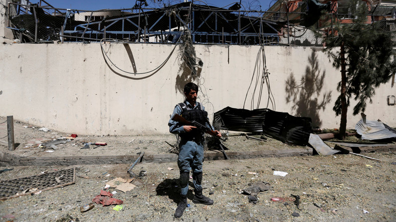 Afghanistan : les talibans entrent dans une capitale provinciale, intenses combats