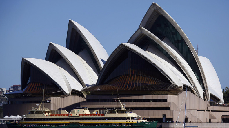 Un adolescent arrêté devant l'opéra de Sydney pour avoir proféré des menaces extrémistes