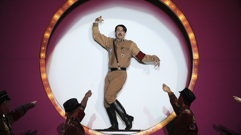 Australie : un élève déguisé en Hitler reçoit le prix du meilleur costume devant des enfants juifs