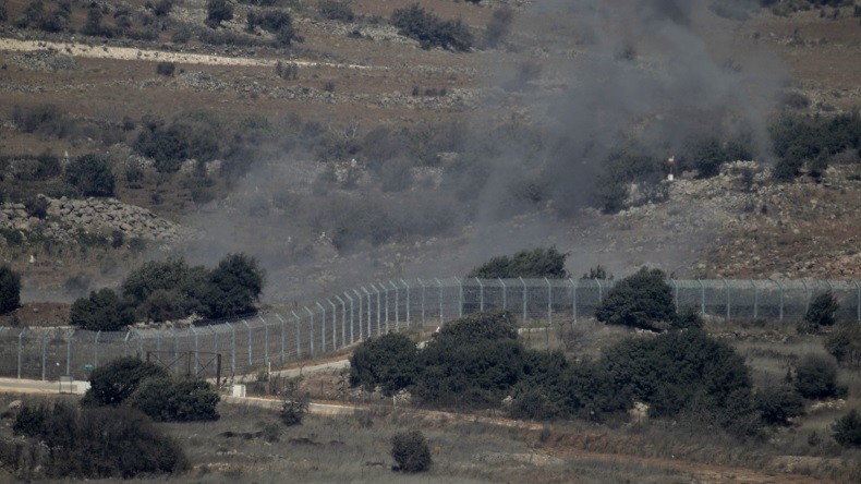 Israël bombarde des positions de l’armée syrienne après un tir perdu sur le Golan
