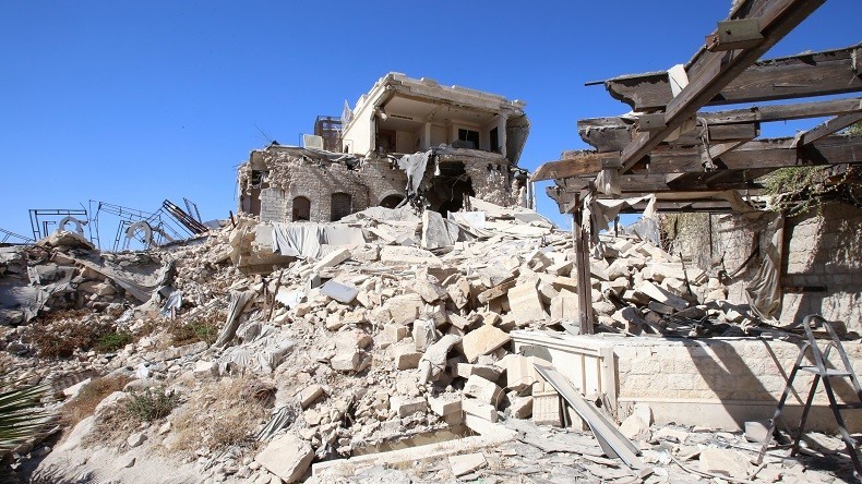 Le torchon brûle entre Washington et Moscou après la frappe américaine qui a tué 62 soldats syriens