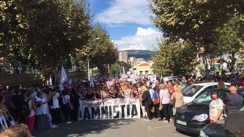 Plusieurs milliers de manifestants exigent l'amnistie des «prisonniers politiques» à Ajaccio (VIDEO)