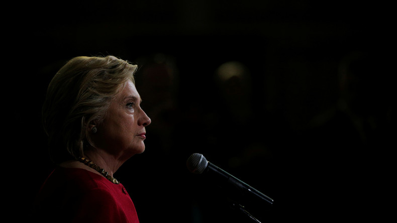 Hillary Clinton ne se «rappelle pas» avoir proposé d'assassiner Assange avec un drone (VIDEO)