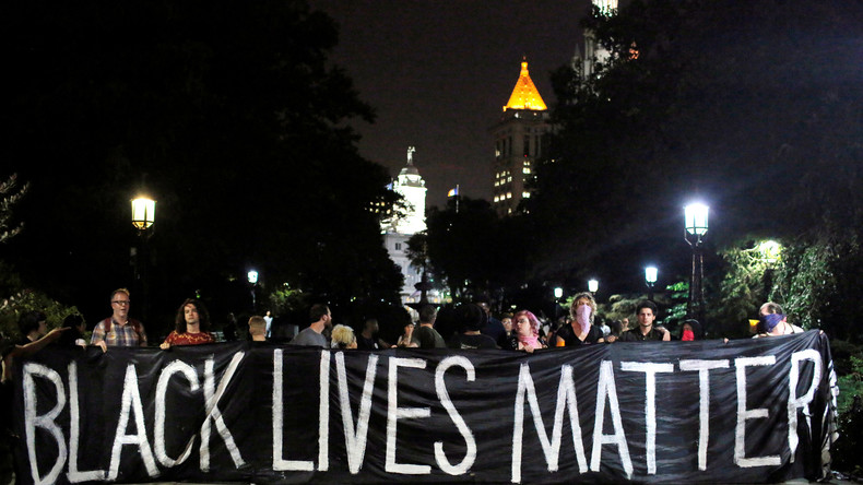 Un professeur contraint de démissionner après avoir comparé Black Lives Matter au KKK