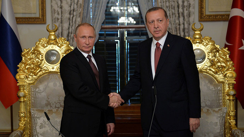 La Russie et la Turquie signent le projet de gazoduc sous la mer Noire Turkish Stream