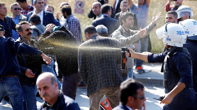 Manifestation pro-kurde en Turquie dispersée par des jets de gaz lacrymogène, 60 arrestations