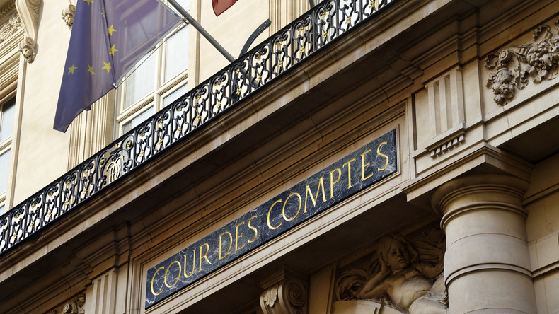 Les coûteux avantages des fonctionnaires locaux