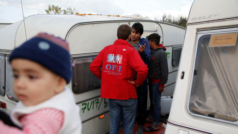 Près de 1 300 jeunes sans famille dans la «Jungle» de Calais