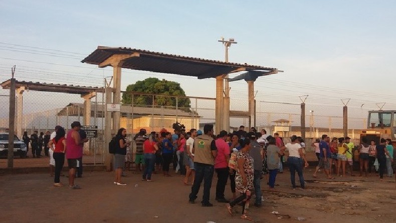 Brésil : une bagarre entre prisonniers tourne au massacre