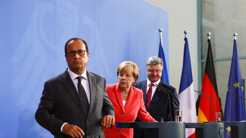 Porochenko laissé sur le pas de la porte par Hollande et Merkel, un ex-ministre ukrainien s'émeut