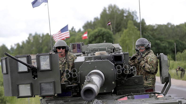 Défense russe : l’OTAN accroît ses forces à la frontière de la Biélorussie, allié de Moscou