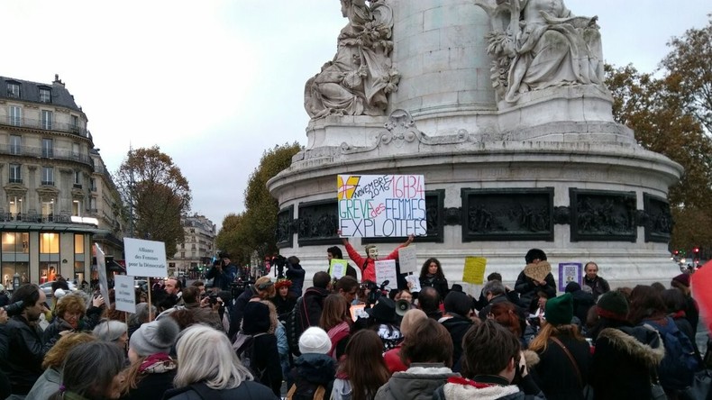 #7novembre16h34 : quand les Françaises se mobilisent pour exiger l'égalité salariale entre les sexes