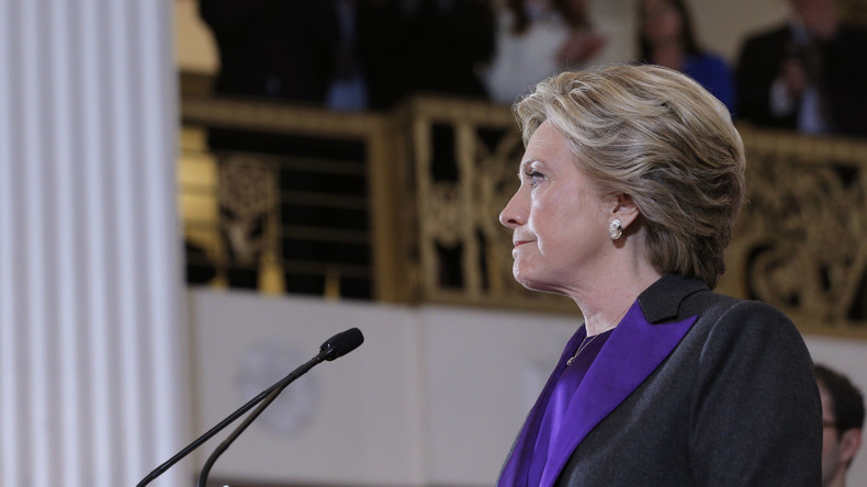 «Merci Madame» : Donald Trump va-t-il renoncer à mettre Hillary Clinton «en prison» ?