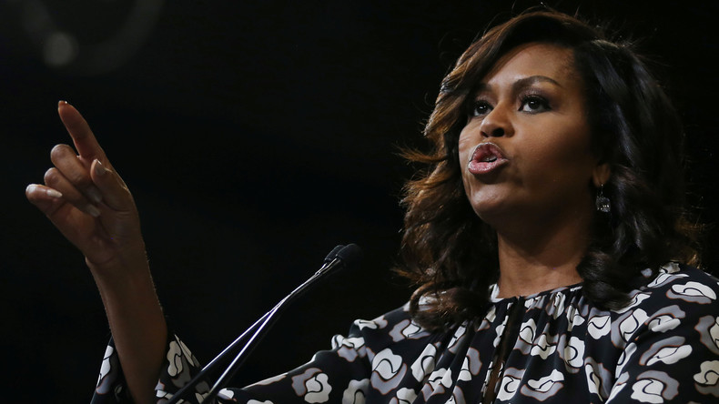 Etats-Unis : indignation après un tweet raciste traitant Michelle Obama de «guenon en talons»