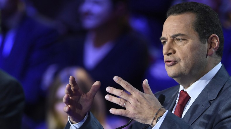 Primaire de la droite : en pleine interview, Poisson quitte le plateau de France 3