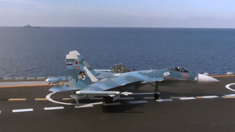 Moscou : les raids aériens depuis le porte-avions Amiral Kouznetsov tuent 30 djihadistes en Syrie