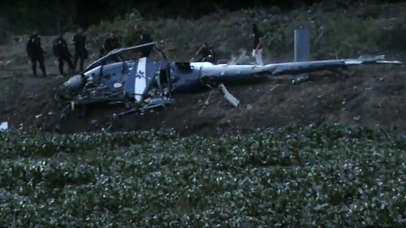 Quatre policiers meurent dans le crash de leur hélicoptère près d'une favela de Rio (VIDEOS)