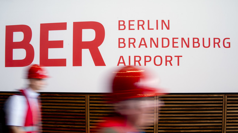 Allemagne : 10 millions d'euros de bonus pour les constructeurs de l'aéroport controversé de Berlin