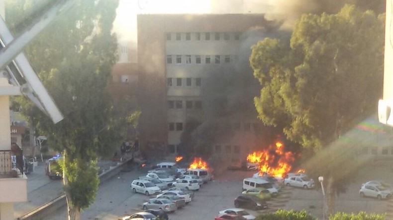 Turquie : deux morts, 16 blessés par l'explosion d'une voiture dans une région du sud
